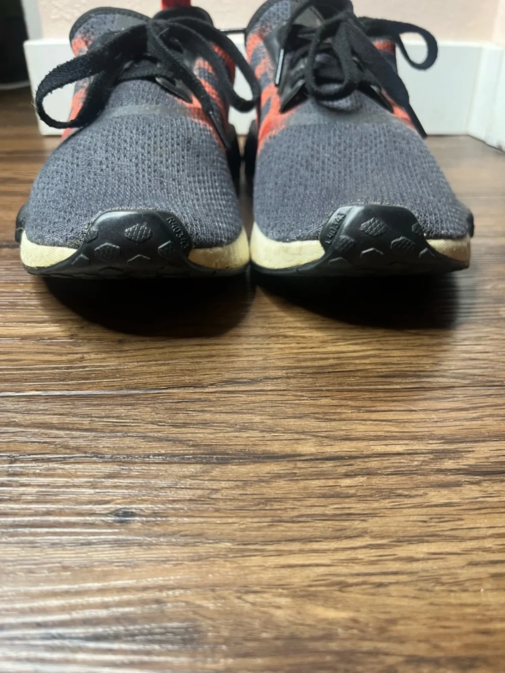 Adidas NMD R1 - Picture 4 of 11